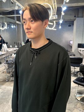 イトシテ メンズハイライトカラー×センターパート　【鎌田　隆雅】