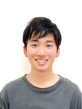 黄ぐまくん美容室 メンズ　ショート