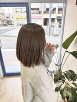 エルフ(elf)&nbsp;ブラウンベージュ　ブリーチあり　透明感カラー　ベージュ