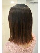 メモリーズ 銀座(Memories)&nbsp;切りっぱなしの軽さで、シンプルに可愛く