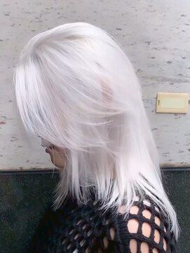 リリック(LYLICK) ホワイトヘア