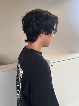 イト(iyto) ウルフのスパイラルパーマ