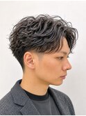 韓国風センターパートフェザーパーマで清潔感ある爽やかヘア