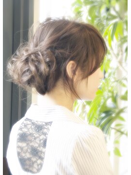 ルード(RUDO) ルーズな大人可愛いアップスタイル