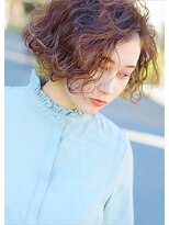 ソラ(sora)&nbsp;ボブ　くっきりカールのイエローインナーカラー