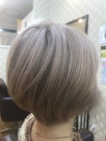 ビューテ(BIEUTE) ホワイト〇〇ティー