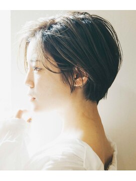 ボタニカ(Botanica) 透明感のショートボブ