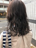 メルト 吉祥寺(melt)&nbsp;【長谷川愛】レイヤーパーマカーリーヘア大人ボブ透明感ベージュ