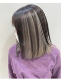 ハイインナーカラーベージュ_アースカラー_くびれヘア