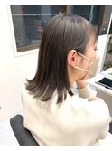 オリーブベージュ グレージュヘア 外ハネボブ