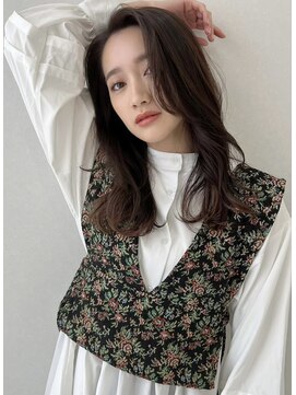 ソヨン 高槻店(SOYON) 韓国風 前髪長めくびれ セミロング 艶カラー