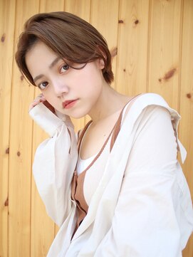 ブゾン(buZon) 【buZonブゾン】大人ショート×艶感ベージュ