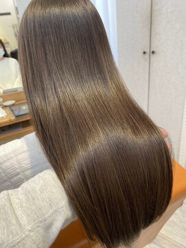 ラゴム 池袋(LAGOM) サラサラなオリーブアッシュグレージュ[池袋/髪質改善]