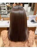 サラ艶ストレートヘア