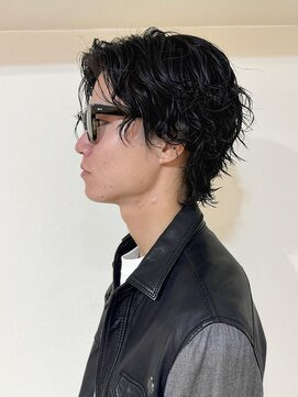 クレビアテン(CreBiA ten_) センターパート　スパイラルパーマ