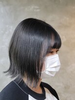 アメリラブ(ameri love)&nbsp;ブリーチなしブルーカラー×ブラック×外ハネボブ