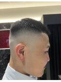 ハイフェードバーバースタイルクロップ刈り上げソフトモヒカン