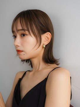 ロウ 銀座(RAW) 銀座　ボブ　ロブ　切りっぱなし　外ハネ　フェイスレイヤー