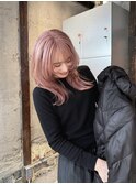 ピンクベージュ