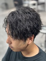 オーバルバイアピッシュ(OVARL by apish)&nbsp;メンズパーマ/ツイスパ/縦落ちパーマ/センターパート