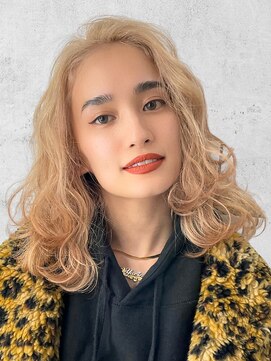 オルズ 渋谷(ALLZ) ミルクティーブロンドケアブリーチケアカラーハイトーン