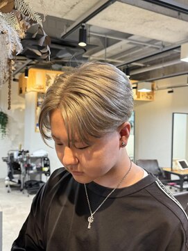 レオン(Re:ON) ホワイトベージュ!