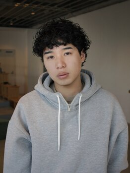 KATERIVER for Menの写真/【大人メンズ×ニュアンスパーマ】やりすぎない自然な毛流れ！清潔感を格上げする好印象パーマスタイル