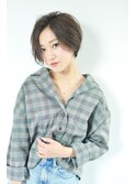 横顔美人　大人ボブスタイル/オリーブカラー