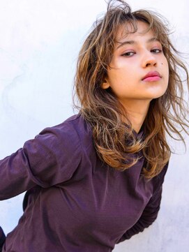 カンナ(Canna) エアリーミディ/ショートパーマ/黒髪/ホワイトアッシュ/TOKIO