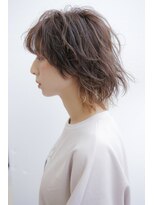 ノノリリ(NONORIRI)&nbsp;透明感カラーウルフマッシュオリーブグレージュレイヤーボブ