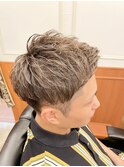 形状記憶パーマ×ツーブロック刈り上げ　サイドパート