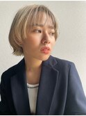 セナホワイトベージュボブウルフ