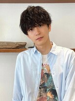 キュー(Cue_)&nbsp;無造作パーマツイストパーマメンズマッシュカット（表参道原宿）