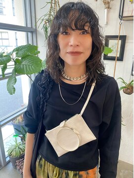 リーニュ(Ligne) ウルフカット/顔周りレイヤー/パーマスタイル