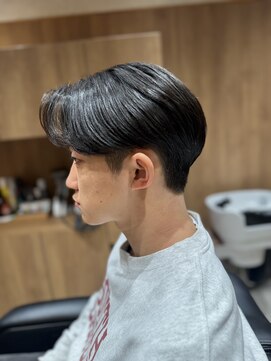 フー 北浦和(Huu) men'ssalonHuuメンズセンターパート2ブロスタイル
