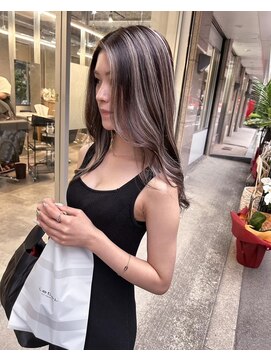 キング(K!ng) 縮毛矯正髪質改善ハイライトレイヤーカット枚方美容室エクステ