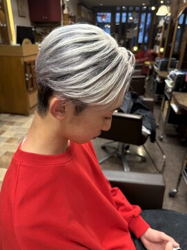 ヘアースペース エートゥーゼット(HairSpace AtoZ) シャドウルーツ/バレイヤージュ/ホワイトカラー
