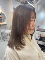 シダ(sida SAIIN)&nbsp;20代30代顔まわりレイヤースタイル