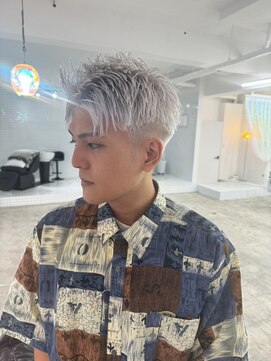 スーパーシーン(SUPER SCENE) MEN’S HAIR/サーフカール/刈り上げセンターパート/宜野湾