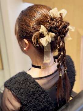 フォーエス(4S) ねじねじカチモリ/最近オーダーの多いヘアアレンジです