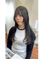 ウイ(ui) ロングウルフヘア
