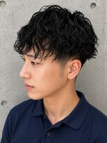 トゥルートラスト オムオム 甲府和戸(True Trust HOMME HOMME) メンズ ツーブロック シャドウパーマ メンズショートパーマ 黒髪