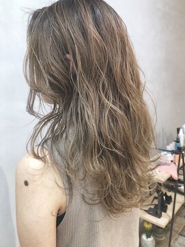 エイト(eito) ミルクティーベージュ