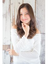 リア シェリム(Ria cherim) 【Ria 目黒 白金】ゆるふわワンレンロング