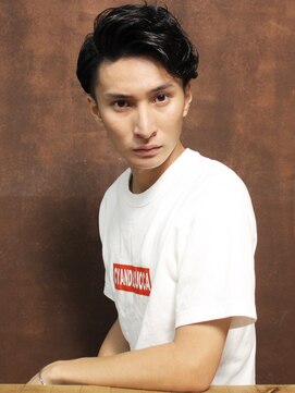 シアンデルカ(CYANDELUCCA) アップバングシチサンショート