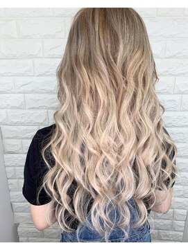 フィーネ 柏(Fi-Ne) ＃ダブルカラー＃ケアブリーチ＃プルエクステ＃柏