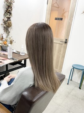 ホンネ(honne.) フルブリーチ×ミルクティーグレージュカラー