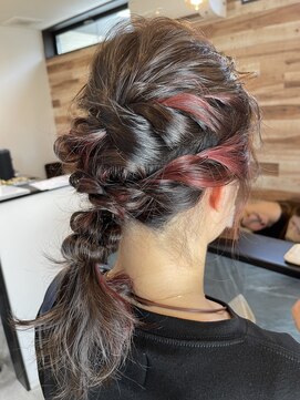 スリー(THREE) ヘアセット