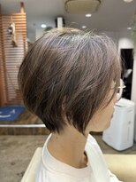 コロナ(CORONA)&nbsp;ナチャラルショートボブ