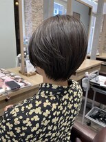 ビースリー ロア&nbsp;ショートボブ　イルミナカラー　10/24